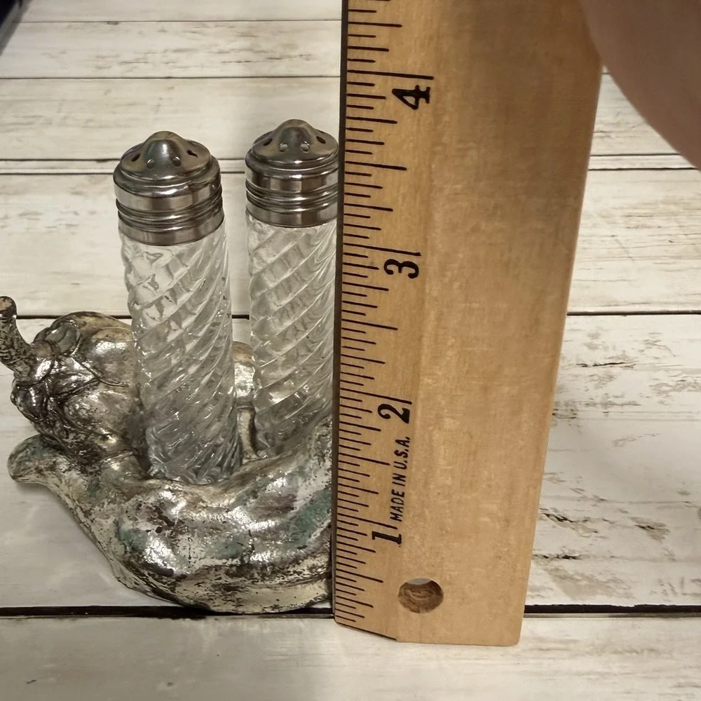Vintage‎ 2005 Arthur Court Cast Metal Chili Salt And Pepper Shakers Taiwan